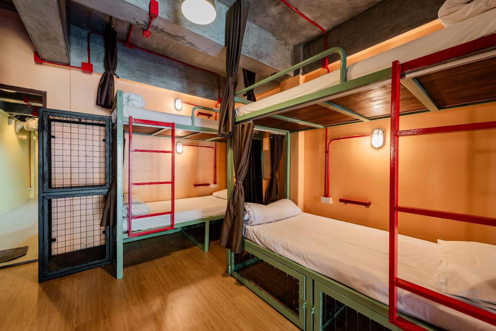Sleeper Hostel Ао Нанг Экстерьер фото