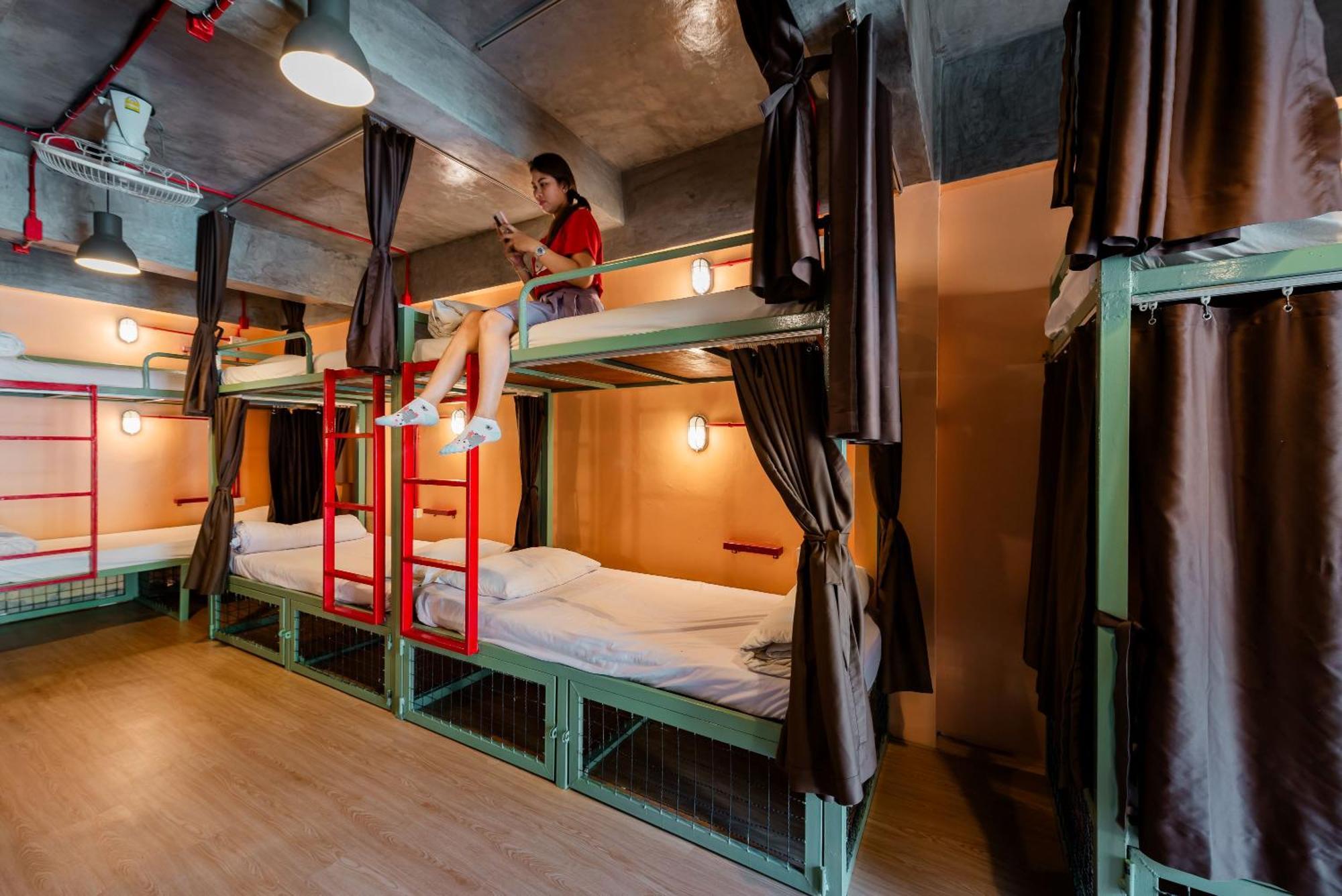 Sleeper Hostel Ао Нанг Экстерьер фото