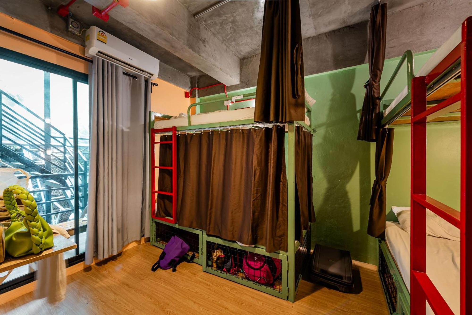 Sleeper Hostel Ао Нанг Номер фото